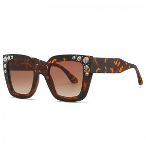 RUISEN’S Fashion Square Frame Diamond-Studded Sunglasses 498